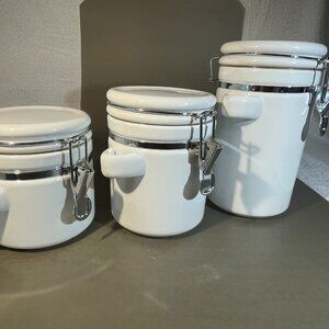 3 PC White Ceramic Jar Canisters Set w/ Wire Bale Lids 8", 6" & 5" (NOTE) (833)